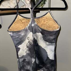 Lululemon Scoop Neck Racerback Tank Top Gray Watercolor Tie Dye